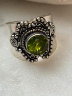 Bague en argent pierre peridot, Envoi, Comme neuf, Argent, Argent