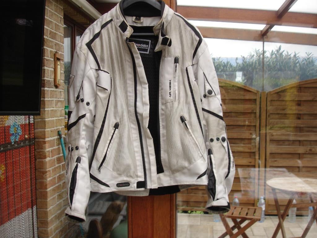 VESTE ETE MOTO TAILLE L EN TRES BON ETAT, Motos, Seconde main, Autres types, Enlèvement, Voir photo