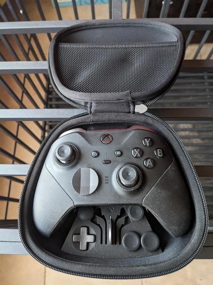 Xbox Elite series 2 controller ZGAN met alle accessoires, Games en Spelcomputers, Spelcomputers | Xbox | Accessoires, Controller