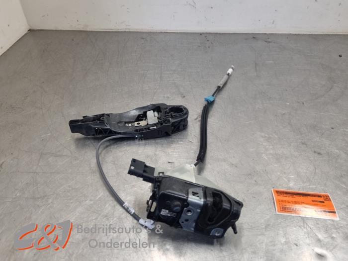 Serrure portière mécanique 2portes droite d'un Opel Combo, -, Opel, 3 mois de garantie, Utilisé