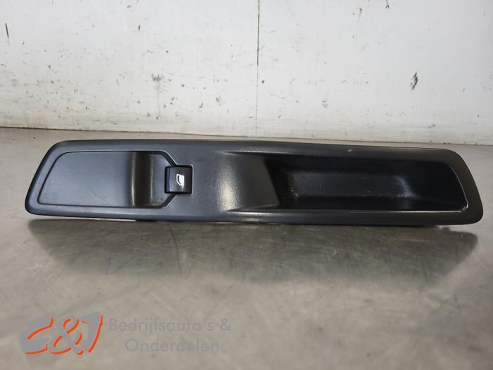 Commutateur vitre électrique d'un Peugeot Expert, -, 3 mois de garantie, Utilisé, -