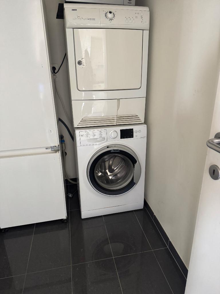 Wasmachine en Droogkast, Elektronische apparatuur, Wasmachines, Ophalen, 6 tot 8 kg, Gebruikt, 1600 toeren of meer
