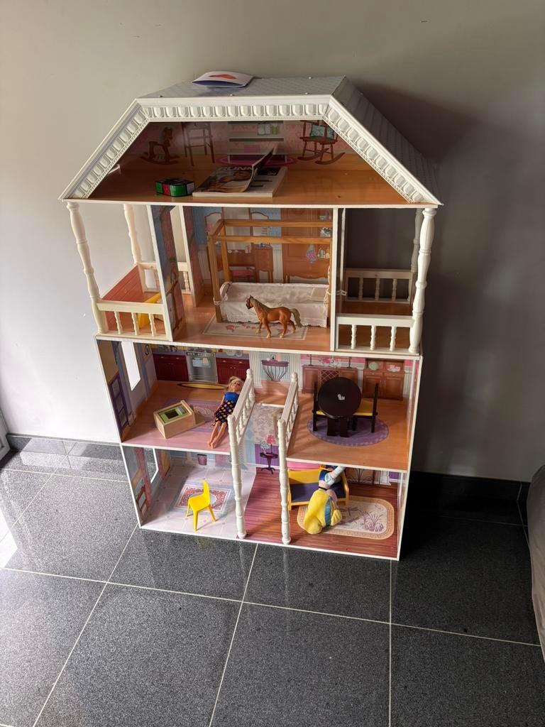 Poppenhuisje, Ophalen, Zo goed als nieuw