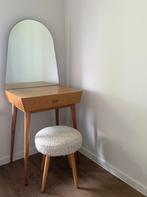 Table de maquillage avec chaise, Maison & Meubles, Tables | Coiffeuses, Enlèvement, Utilisé, 50 à 100 cm, 100 à 150 cm