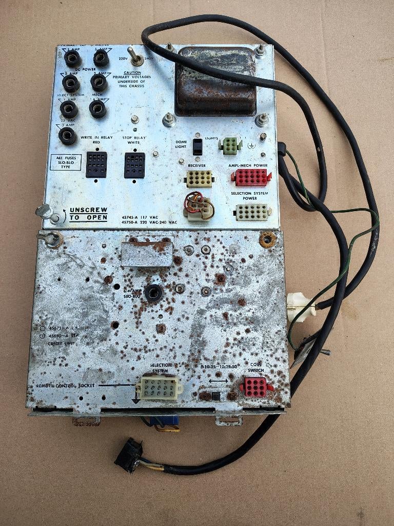 Voeding Rock-ola (Div) jukebox, Collections, Envoi