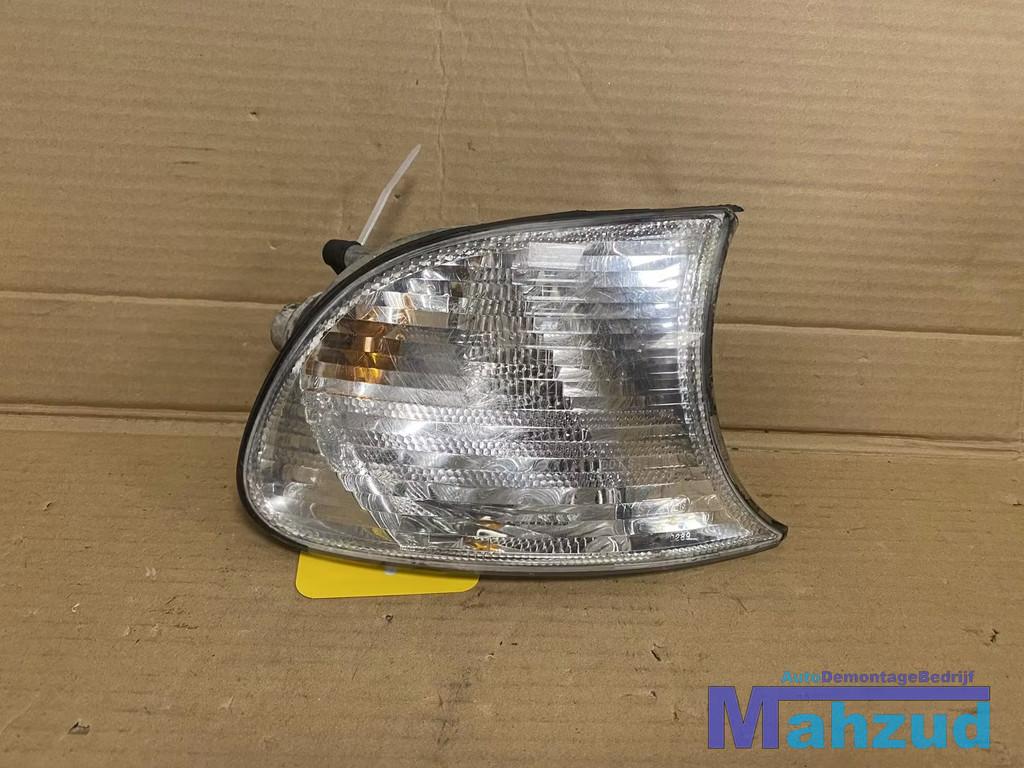 BMW E46 Rechts voor knipperlicht 1997-2003, Petuelring 130
80788  Munich, DE, Info@bmw.de, Utilisé, BMW