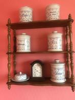 Houten rekje met potjes, Enlèvement