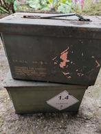 Metalen kisten, Ophalen