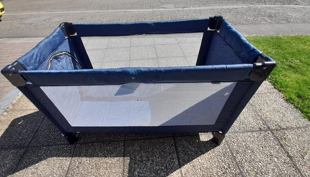 lit de voyage pour bébé, Kinderen en Baby's, Babywiegjes en Ledikanten, Gebruikt, Ledikant, Ophalen