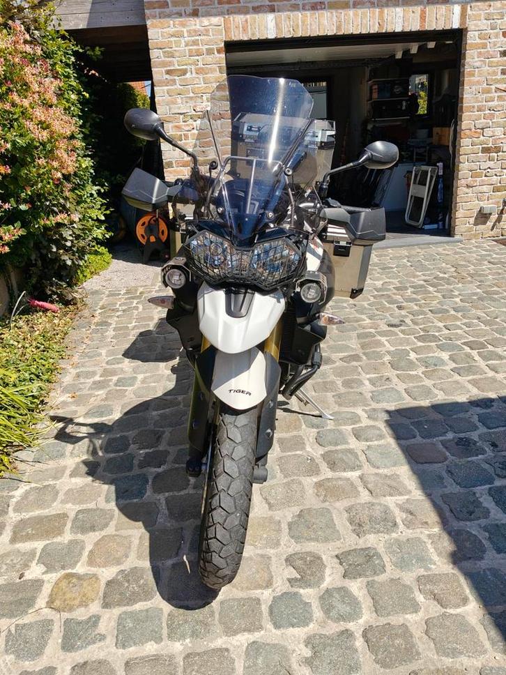 Triumph Tiger 800, Motoren, Motoren | Triumph, Particulier, Enduro, meer dan 35 kW, 3 cilinders, Motorrijbewijs A, ABS, Sportuitlaat