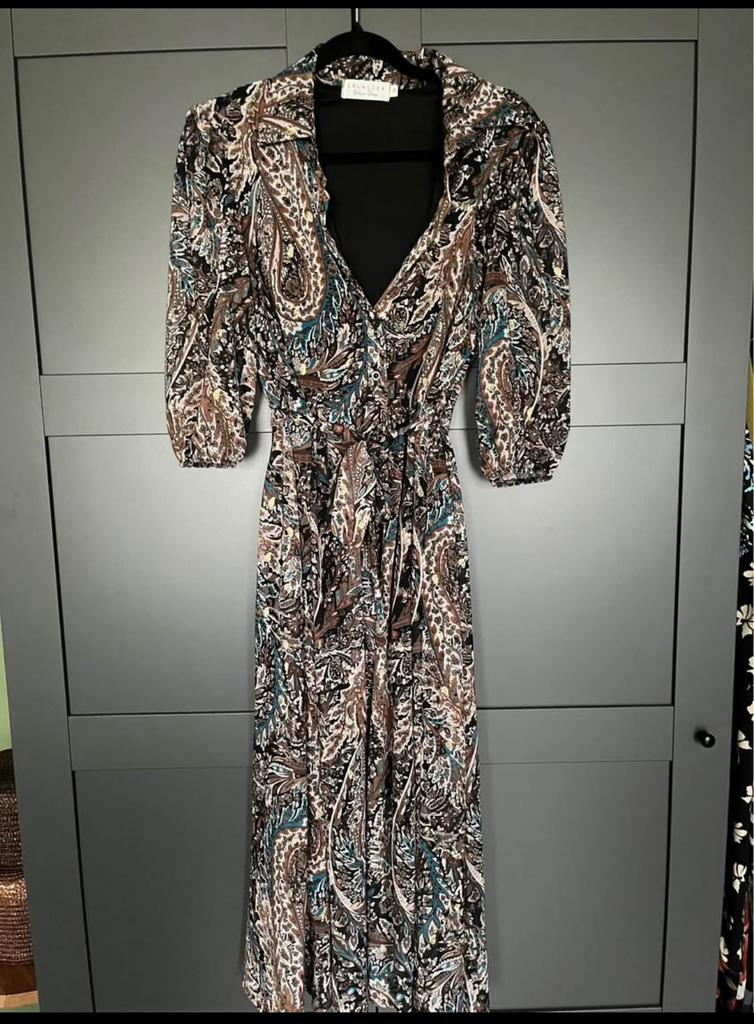 Lola Liza maat 38 en 40, Kleding | Dames, Jurken, Ophalen, Zo goed als nieuw, Maat 38/40 (M)