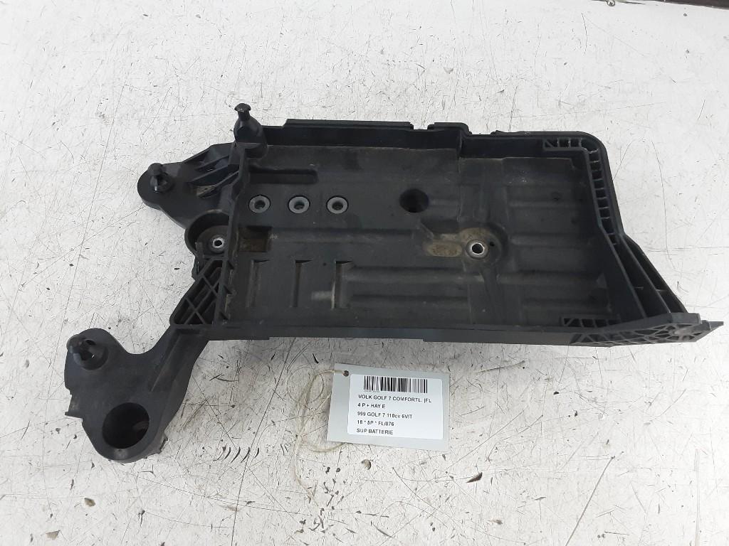 SUPPORT DE BATTERIE Volkswagen Golf VII (AUA) (5Q0915331K), Autos : Pièces & Accessoires, Volkswagen, Mevr. I. Hauben, Utilisé