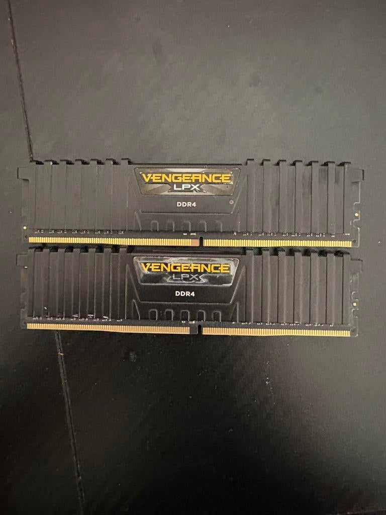 16 Go de mémoire DDR4 (multiple), Informatique & Logiciels, Mémoire RAM, 32 GB, Enlèvement ou Envoi, 3800mhz, DDR4