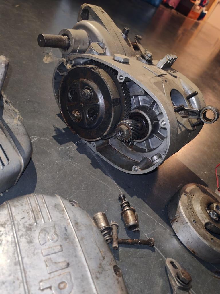 Flandria motor met voetversnelling, Fietsen en Brommers, Brommeronderdelen | Oldtimers, Ophalen, Gebruikt, Blok, Overige merken