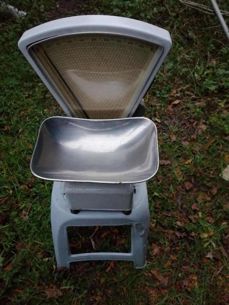 VINTAGE - Balance d'épicerie Recsi des année 1961, Electroménager, Balances, Utilisé, Analogique, Balance de magasin, Plus fin que 1 gramme