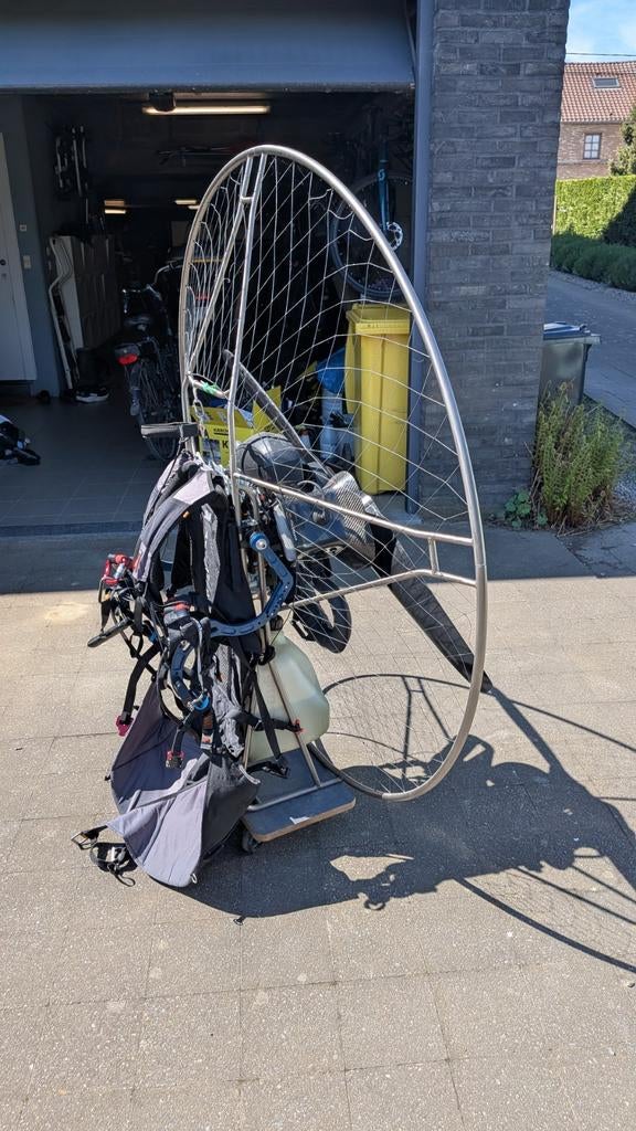 moster 185 titanium, Sports & Fitness, Vol à voile & Parapente, Enlèvement, Comme neuf, Paramoteur