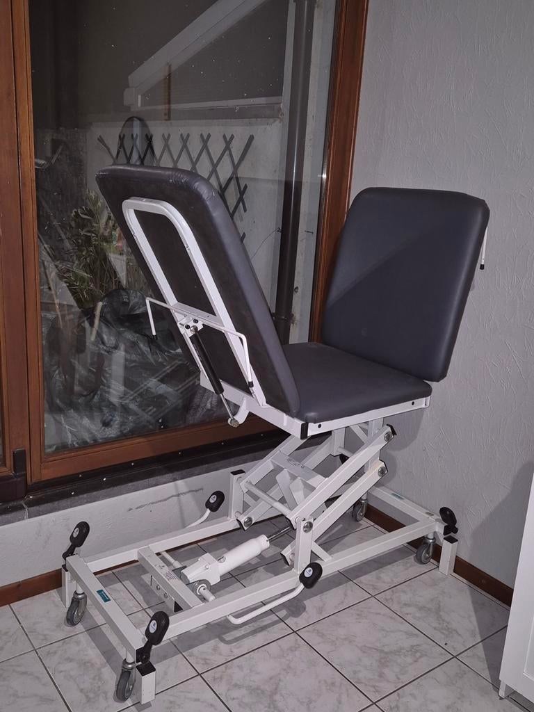 Table de kinésithérapie, Diversen, Overige Diversen, Ophalen, Zo goed als nieuw