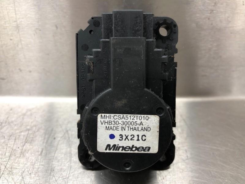 LAVE-GLACE POMPE AVANT Mitsubishi Outlander (GF / GG), Utilisé, Mitsubishi