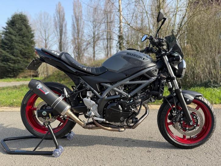 Suzuki SV650, Motoren, Motoren | Suzuki, Particulier, Naked bike, meer dan 35 kW, 2 cilinders, Minimaal motorrijbewijs A2, ABS