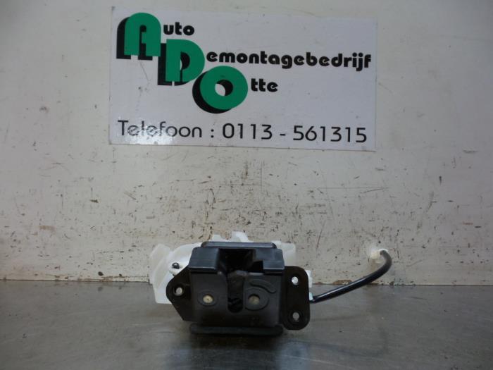 Slotmechaniek Achterklep van een Mazda 6 (6 02-), Auto-onderdelen, Carrosserie, Mazda, Gebruikt, 3 maanden garantie, Ophalen of Verzenden