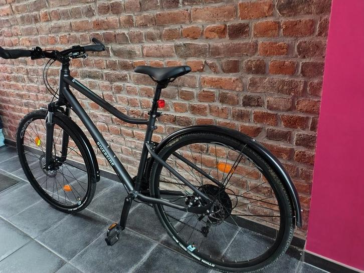 Vélo riverside 700, Vélos & Vélomoteurs, Vélos | Hommes | Vélos de sport & Vélo de randonnée, Suspension, Enlèvement