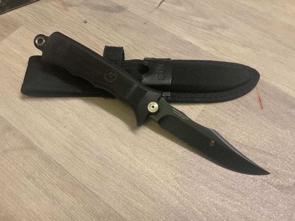 Vintage Sog fx21 seal revolver knife mes tool, Caravans en Kamperen, Kampeergereedschap, Verzenden, Zo goed als nieuw