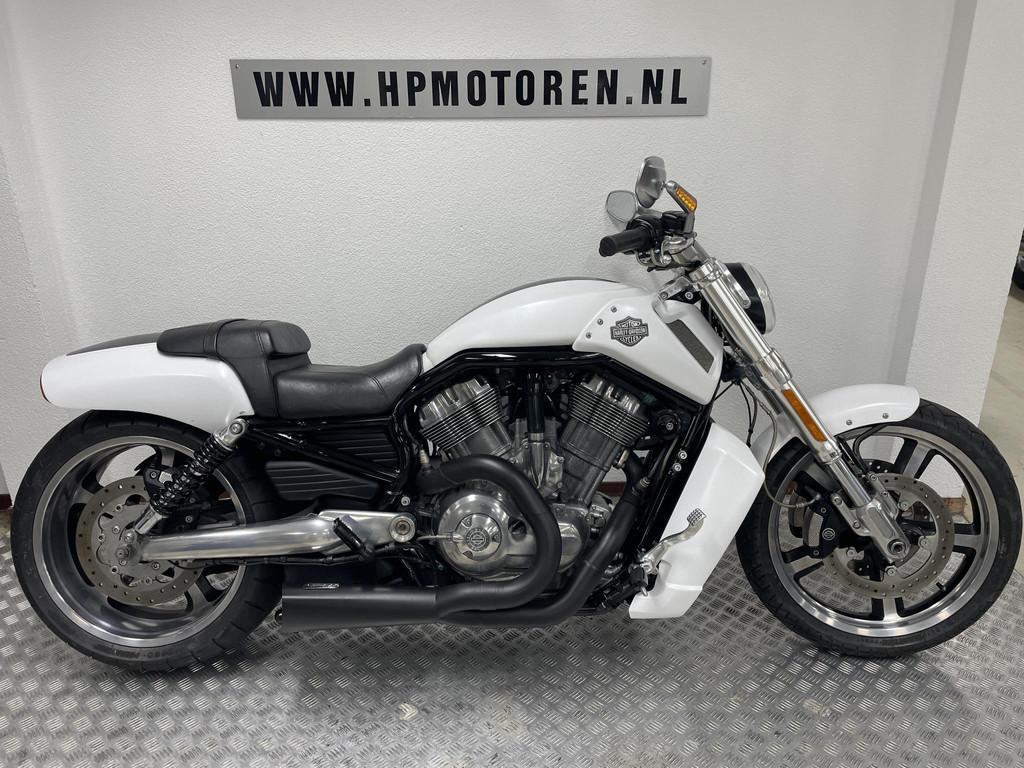 Harley Davidson VRSCF MUSCLE V-ROD 1250 ABS WHITE SPECIAL BO, Motoren, Motoren | Harley-Davidson, Laan van Vredenoord 33
2289 DA  Rijswijk, NL