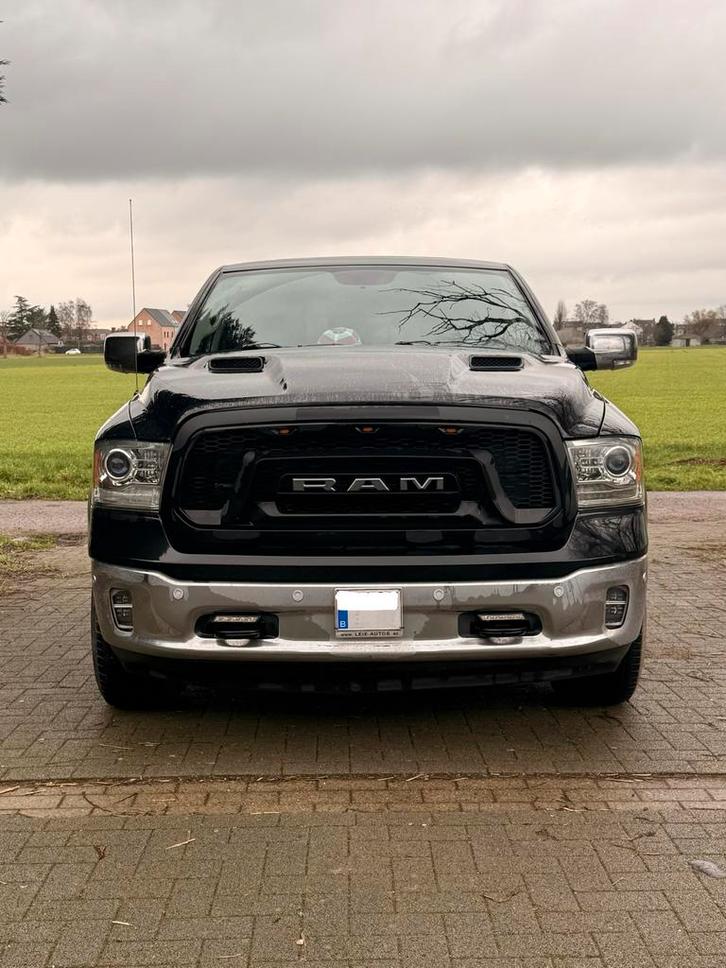 Dodge RAM 1500 HEMI 5.7 | 2019 | Gekeurd vv, Autos, Dodge, Particulier, RAM 1500, 4x4, ABS, Caméra de recul, Régulateur de distance