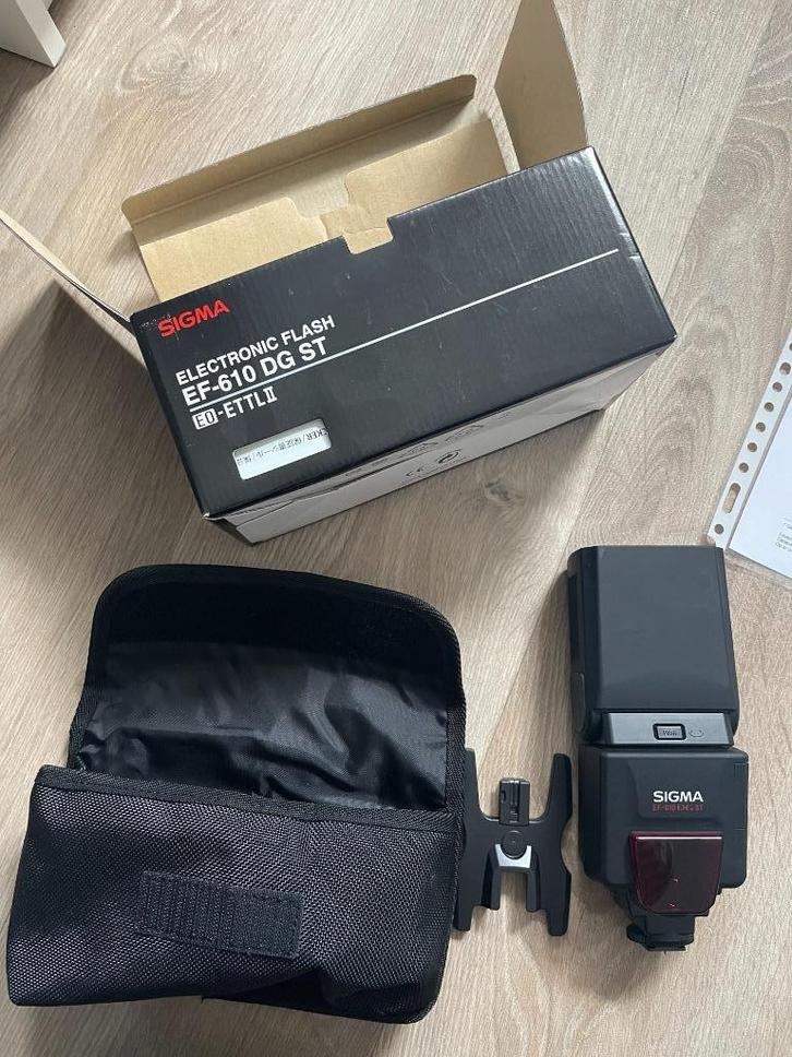 Sigma elektronische flits EF-610 DG ST voor Canon, Audio, Tv en Foto, Foto | Flitsers, Zo goed als nieuw, Sigma, Kantelbaar, Ophalen of Verzenden