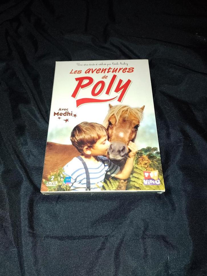 Te koop in een dvd-boxset The Adventures of Poly Medhy, Cd's en Dvd's, Dvd's | Avontuur, Zo goed als nieuw, Boxset, Alle leeftijden