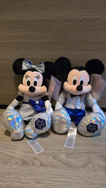 100 jouets à collectionner pour l'anniversaire de Mickey et 