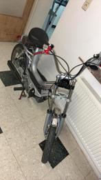 Ancienne Mobylette avec papier de datation, Fietsen en Brommers, Brommers | Tomos, Gebruikt, Ophalen of Verzenden, Klasse B (45 km/u)