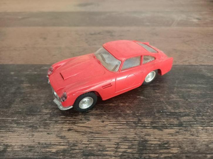 Slotcar: Aston Martin DB4 GT/ 1:32 / Racebaan, Kinderen en Baby's, Speelgoed | Racebanen, Racebaan, Verzenden