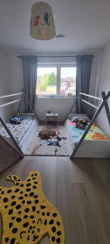 Complete kinderkamer voor 2 kinderen beschikbaar voor biedingen