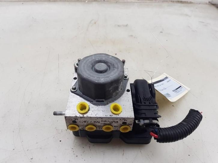 ABS POMP Mitsubishi Space Star (A0) (01-2012/-), Auto-onderdelen, Overige Auto-onderdelen, Mitsubishi, Gebruikt