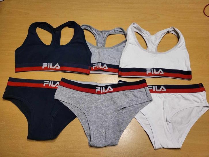 Lot sous-vêtements de sport Fila, Kleding | Dames, Ondergoed en Lingerie, Blauw, Ophalen of Verzenden