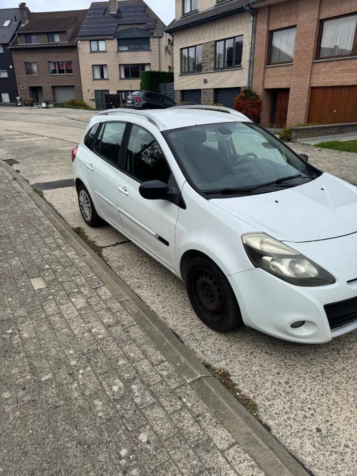 Renault clio, Auto's, Renault, Particulier, Clio, Adaptieve lichten, Airbags, Centrale vergrendeling, Elektrische buitenspiegels