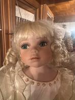 Mooie porseleinen pop, Verzamelen, Poppen, Ophalen, Zo goed als nieuw, Pop