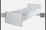 kidsmill bedje 90x200 met lattenboden en matras in hoogglans, Ophalen, Zo goed als nieuw, Matras