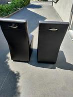 2 donkerbruine eetkamerstoelen op wieltjes., Huis en Inrichting, Stoelen, Ophalen, Zo goed als nieuw, Bruin, Twee