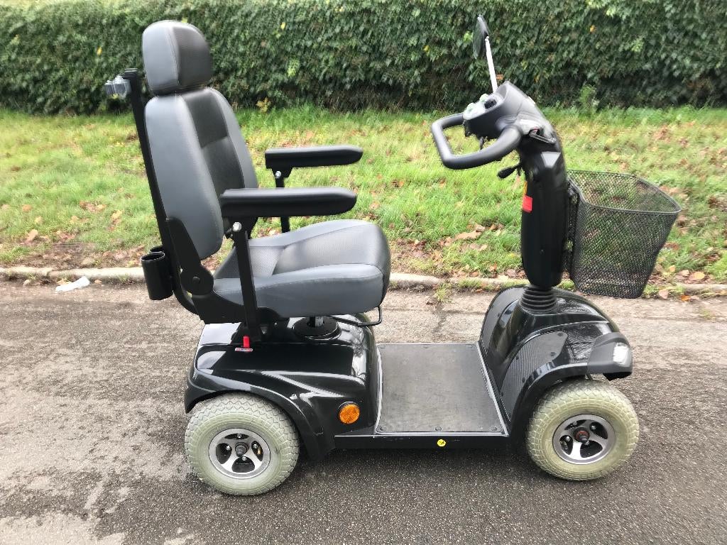 Scootmobiel Strider Deluxe ST4D klasse 3 scooter, Diversen, Brommobielen en Scootmobielen, Zo goed als nieuw, Ophalen