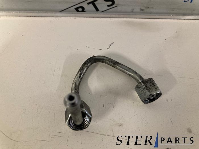 Conduit de carburant d'un Mercedes B-Klasse, Autos : Pièces & Accessoires, Systèmes à carburant, Mercedes-Benz, Utilisé, 3 mois de garantie