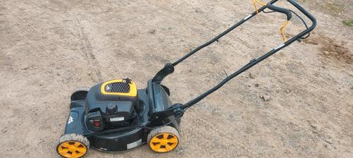 Mcculloch grasmaaier zelftrekker bijna nieuw zonder bak, Tuin en Terras, Grasmaaiers, Ophalen