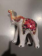 Eléphant avec strasse, Ophalen, Gebruikt