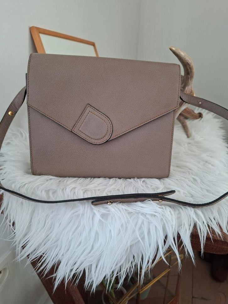 Lederen handtas schoudertas kleur taupe, Handtassen en Accessoires, Tassen | Damestassen, Zo goed als nieuw, Handtas, Ophalen of Verzenden