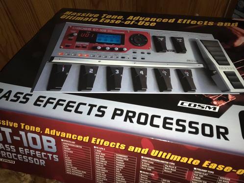 BOSS GT-10B NIEUWE EN COMPLETE STAAT, MET KOFFER, Muziek en Instrumenten, Effecten, Zo goed als nieuw, Ophalen