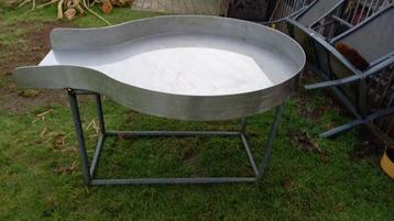 ronde inox tafel  beschikbaar voor biedingen