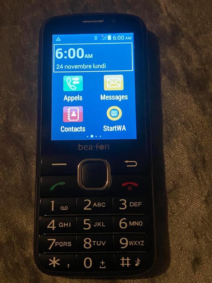 Beafon SL 820 met oplader, Telecommunicatie, Mobiele telefoons | Huawei, Zo goed als nieuw, Zonder abonnement, Zonder simlock