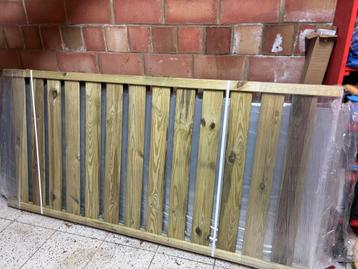 Double espace de stockage de bois de chauffage beschikbaar voor biedingen