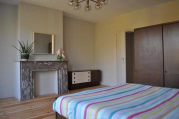 Chambre à coucher : lit, armoire, commode et miroir, Enlèvement, Deux personnes, Vintage space age